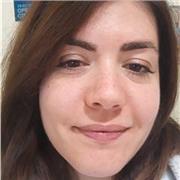 Ciao sono Annachiara e sono una studentessa di Farmacia.Parlo e scrivo fluentemente inglese e cerco ragazzi a cui dare ripetizioni